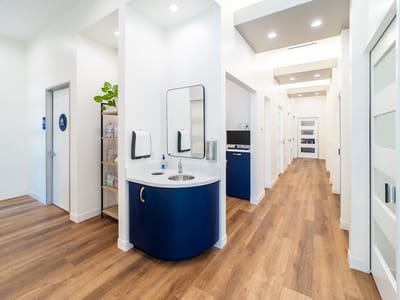 In Motion Dentists - Dental Implants & House Call Dentistry