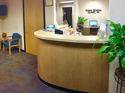 Iowa Dental Clinic PC