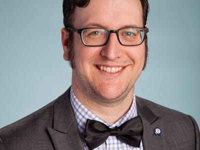 Island Smiles Dentistry: Michael J Vilag DDS