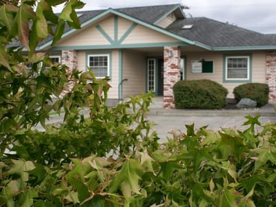 Jones & Hindbaugh Dental