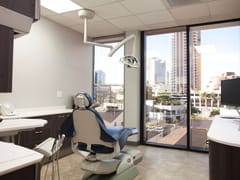 Kaka‘ako Smiles of Honolulu