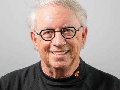 Knoxville Cosmetic Dentistry - Dr Harold S. Silber & Dr. David Howe