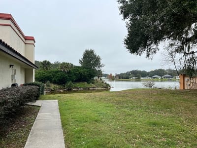 Lady Lake Dentist - Universal Smiles Dentistry Villages