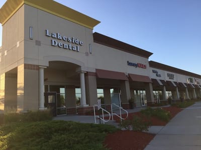 Lakeside Dental