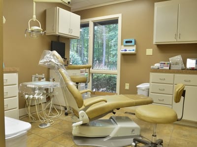Lane & Associates Family Dentistry - Sanford Tiffany Dr