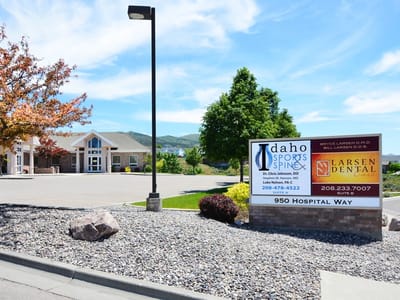 Larsen Dental & Implant Care