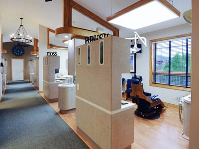 Larsen Dental & Implant Care