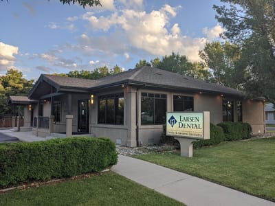 Larsen Dental
