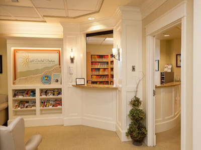 Light Dental Studios of Puyallup