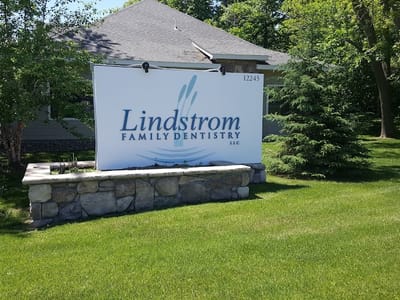 Lindstrom Family Dentistry