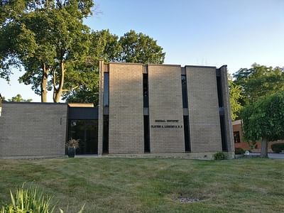 Linquist Family Dentistry: Linquist Clayton A DDS