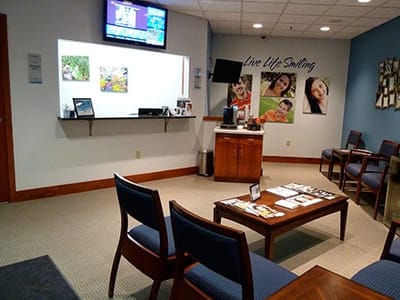 Live Life Smiling Family Dentistry - Appleton