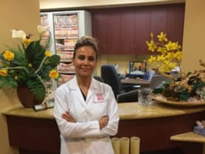 Los Robles General & Cosmetic Dental: Mojgan Hashemi, DDS