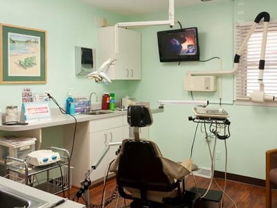 Lyndhurst Dental Associates