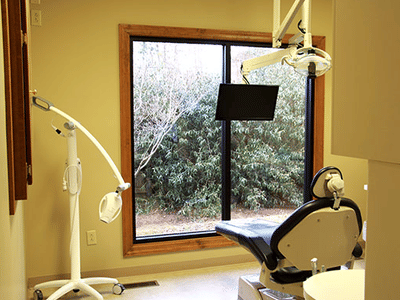Martin E Poarch, DDS Cosmetic & Family Dentistry
