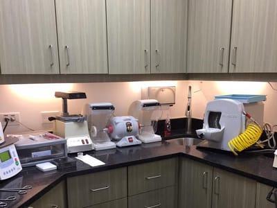 Metro Square Dental Associates