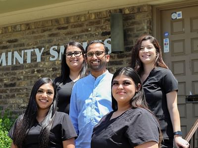 Minty Smiles: Duncanville Dentist