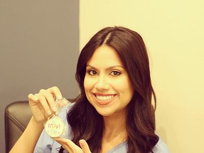 Modern Essence Dentistry & Dental Implants: Dr. Brainard Llanes, DDS, FICOI