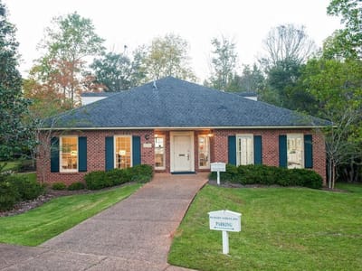 Noblet Cosmetic and Family Dentistry : Mobile, AL