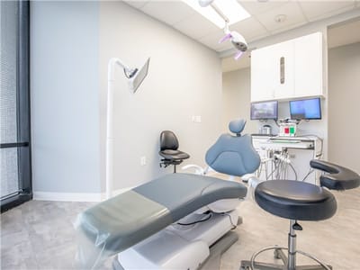 Park Cities Family Dentistry : Jeffrey W. Hubbard DDS, Lyle Petrutsas DDS