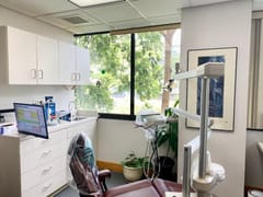 Queen's Crown Dental