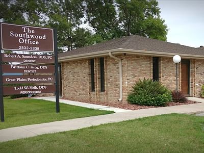 Robert A Saunders DDS PC & Brittany C Krog DDS