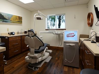 Roberts & Hall Dentistry