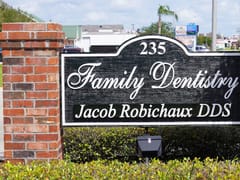Robichaux Family Dental
