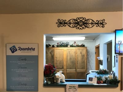 Rosenberg Family Dentistry: Joe Rosenberg, DDS, PA