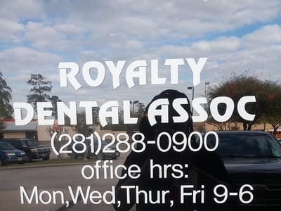 Royalty Dental Associates