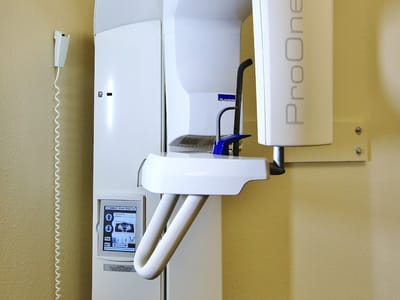 SDDS Dental - Implant, Veneer, Invisalign, and General Dentist