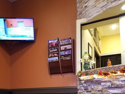 Sharyland Family Dentistry: Lee Richard M M DDS