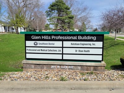 Smalltown Dental Glen