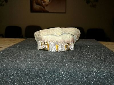 Smiles Family Dentistry & Cosmetics - Dr. W. Earl Harkless, DDS