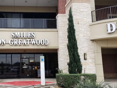 Smiles On Greatwood Dentistry - Dentist in Sugar Land