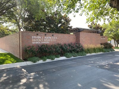 Steven J Austin, DDS & Delton T Tatum, DDS