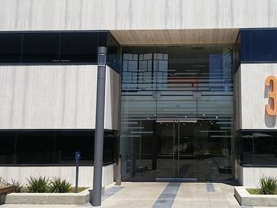 The Cosmopolitan Dentist