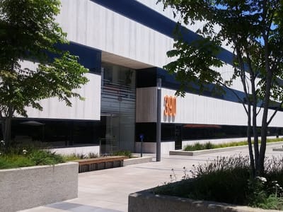 The Cosmopolitan Dentist