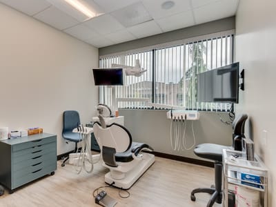 The Dentist at Felida