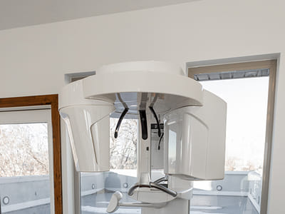 THE ēSSENTIAL DENTIST