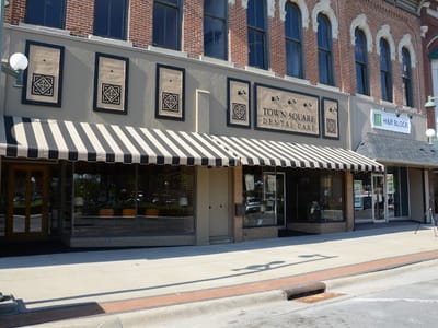 Town Square Dental Care