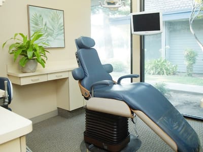 W Dental - Fresno