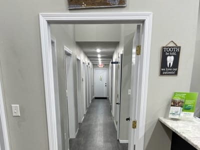 Winner Dental Clinic - Dr. Brad Farley DDS