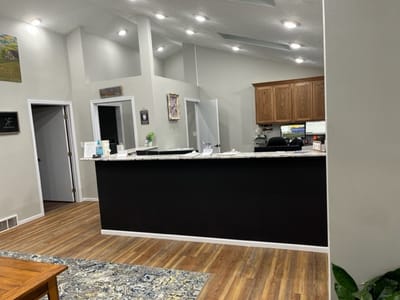 Winner Dental Clinic - Dr. Brad Farley DDS