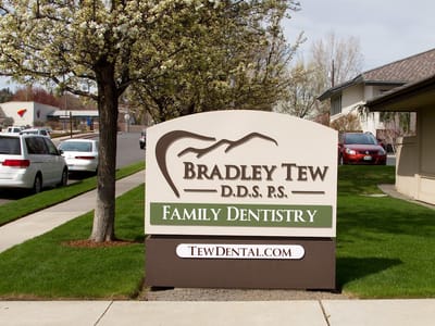 Yakima Dentist - Bradley Tew, D.D.S.